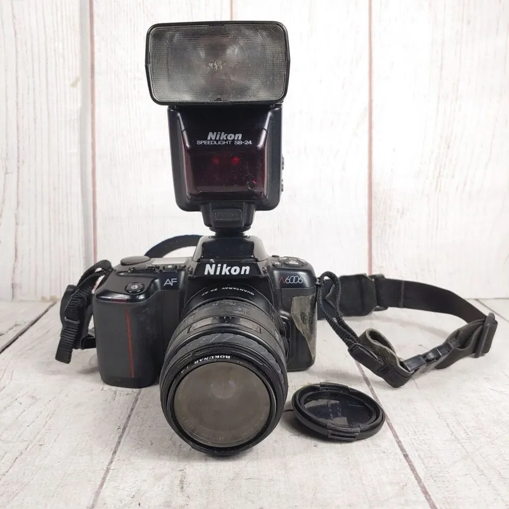 UNTESTED - Nikon N6006 AF Film Camera w/ Lens and Flash - PARTS OR REPAIR